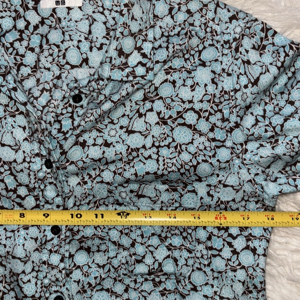 Uniqlo Floral Printed Long-Sleeve Button Down Shirt, Size M/4 - Picture 4 of 16